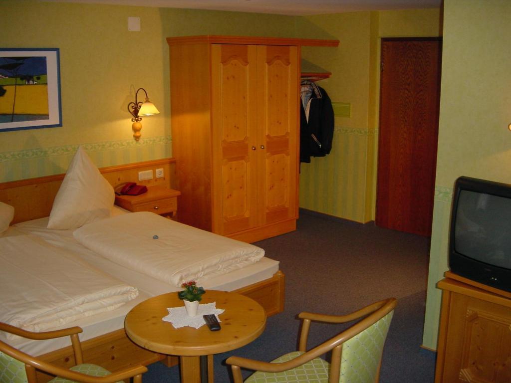 Landgasthof Schuck Idar-Oberstein Ruang foto